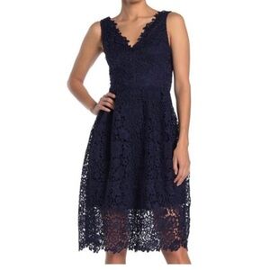 ASTR the Label V-Neck Lace Fit & Flare Dress Black L